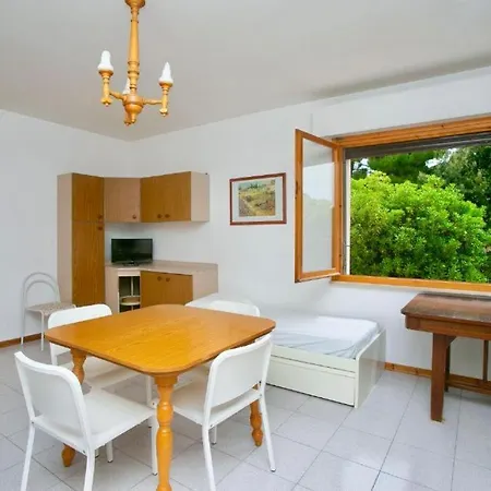 Apartment S077 - Sirolo, Trilocale Con Giardino *