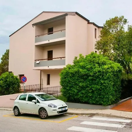 S077 - Sirolo, Trilocale Con Giardino Apartment Sirolo